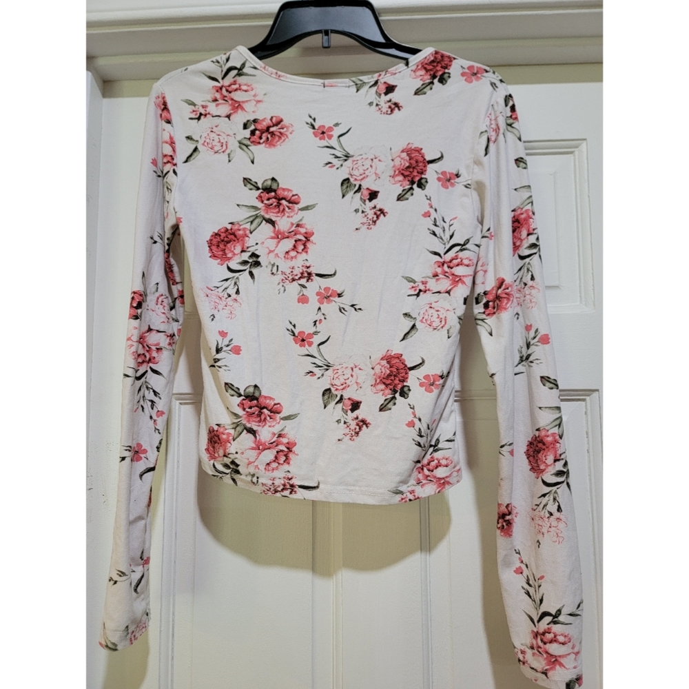 Rue 21 Junior Long Sleeve Crop Top. Size Small. EUC - Picture 7 of 11